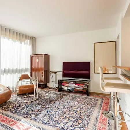 Calme Dans La Verdure 16e * Paryż